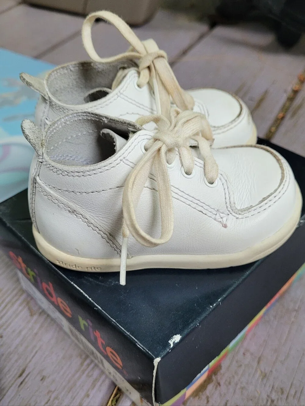 Stride Rite Cruiser White Leather Baby Shoes Size 2.5W